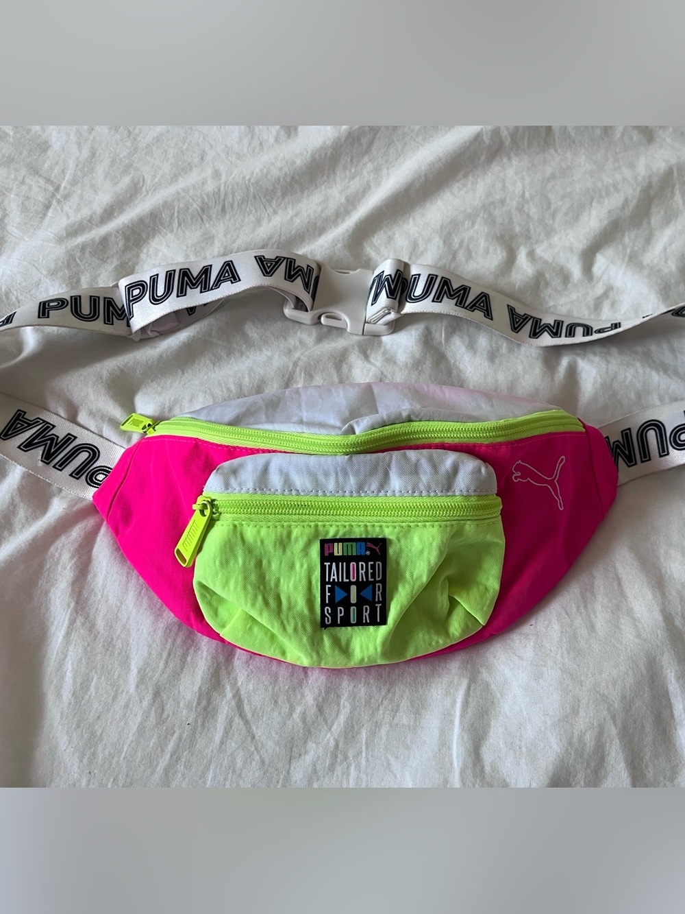 Puma Retro Neon Tailored For Sport Belt Bag Fanny Pack 90s Style OS unisex